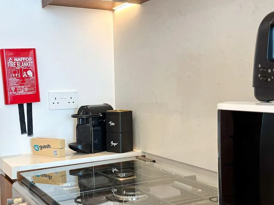 Higuests - Dream Vacation Apartment In La Rive 1 Dubai