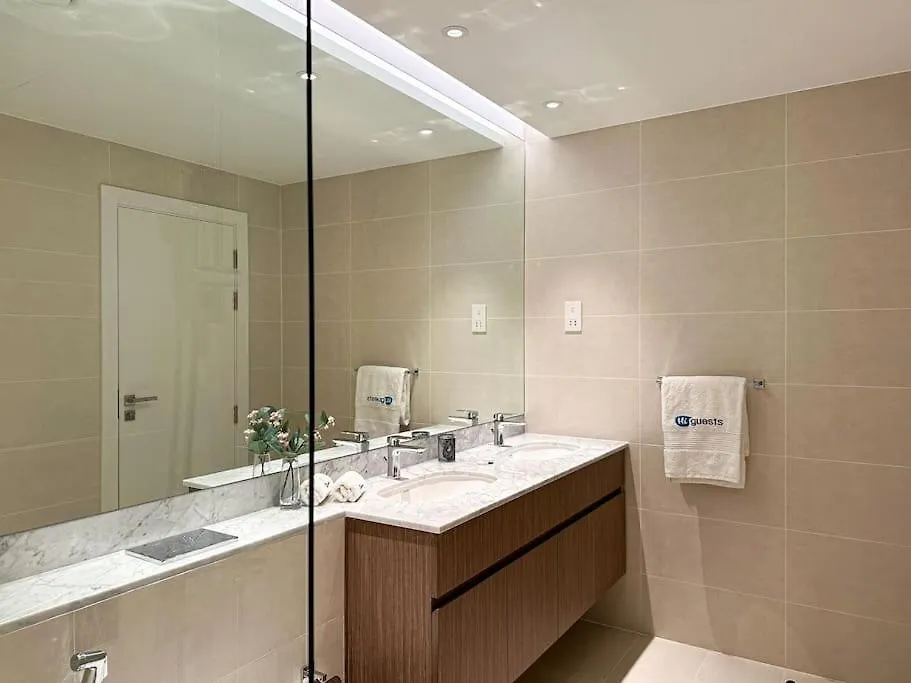 Higuests - Dream Vacation Apartment In La Rive 1 Dubai United Arab Emirates