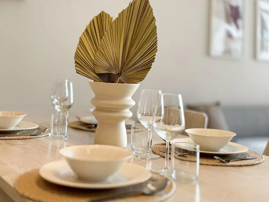 Higuests - Dream Vacation Apartment In La Rive 1 Dubaj